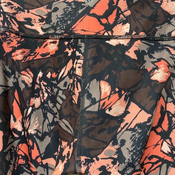 Lululemon leggings - Picture 4 of 4